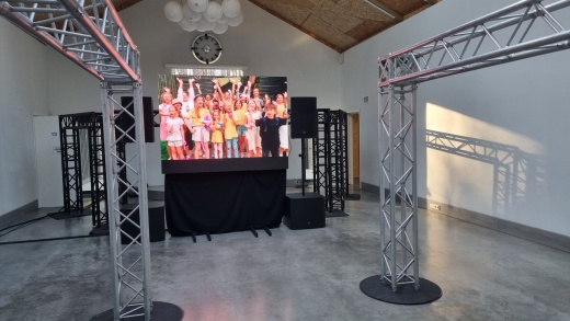 Светодиодный LED экран 2х1,5 метра